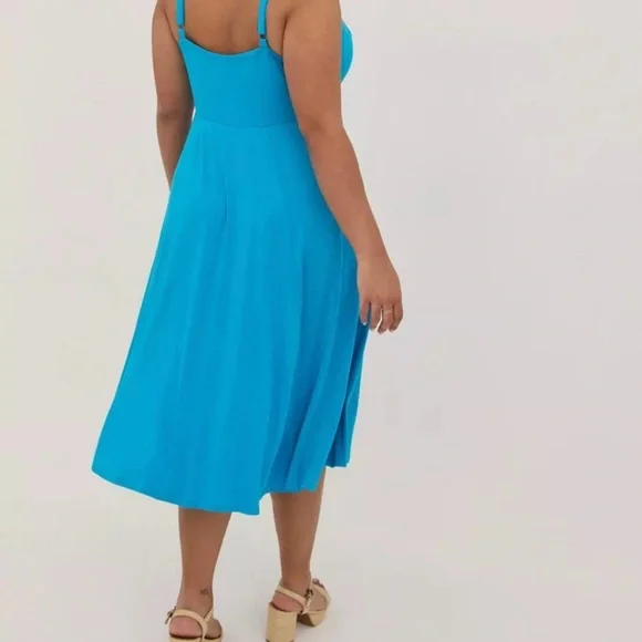 BNWT Torrid Size 3 Super Soft Button Down Midi Dress PLS READ DESCRIPTION - Picture 3 of 9